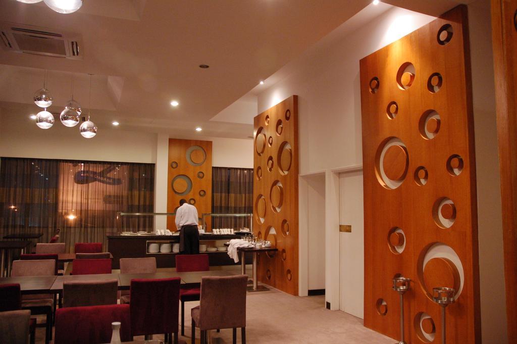 Hotel Tivoli Maputo Extérieur photo